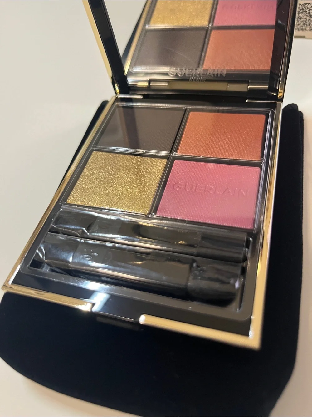 GUERLAIN four shade
